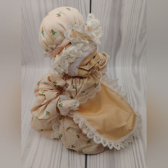 FREE w/ Purchase Vintage Handmade  Grandma Dolls - Picture 4 of 16